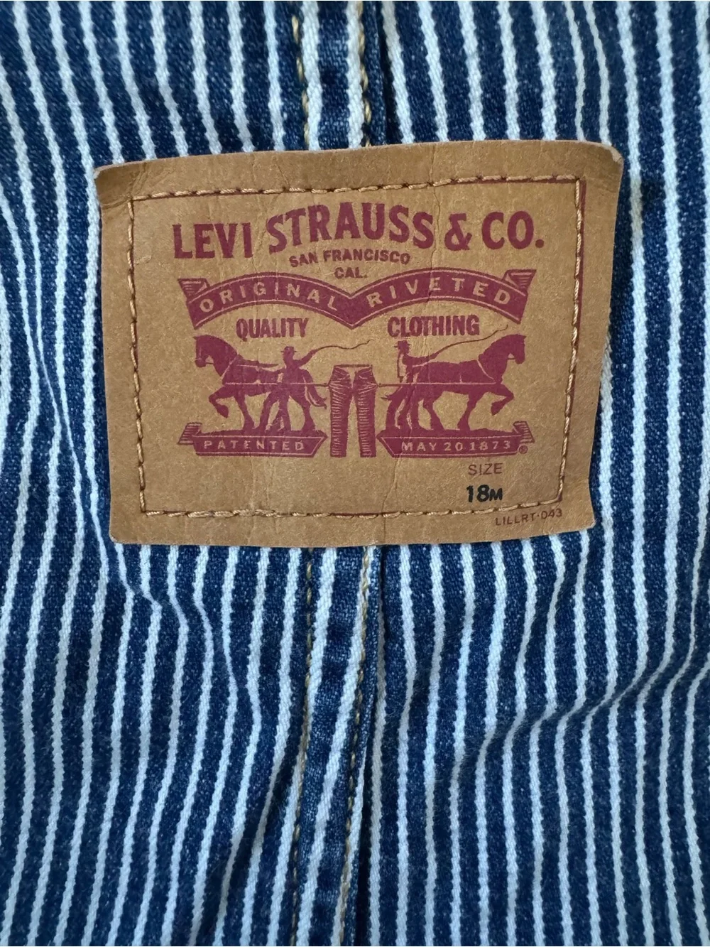 Levi’s Unisex Overalls, Yucatan Print, Train Conductor Outfit Costume Idea